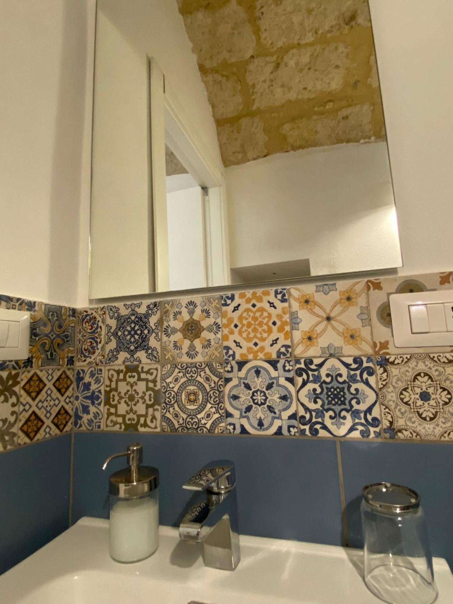 Bari Landlord 31- Old Town Apartment Экстерьер фото