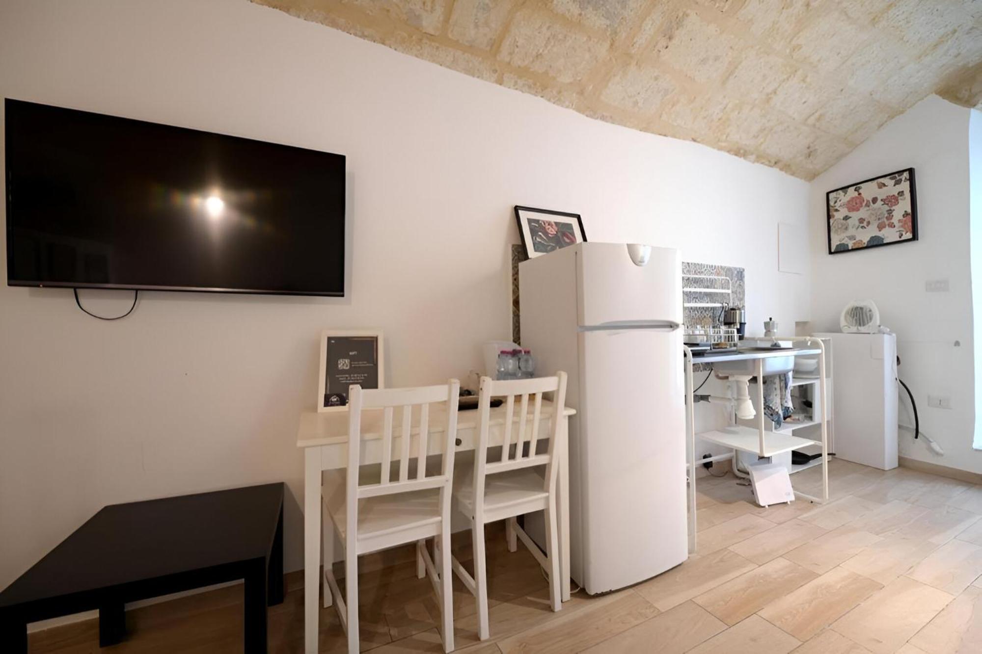 Bari Landlord 31- Old Town Apartment Экстерьер фото